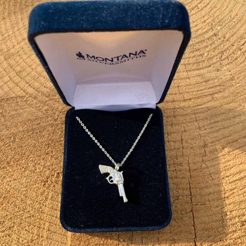 Silver pistol Montana Silversmiths necklace